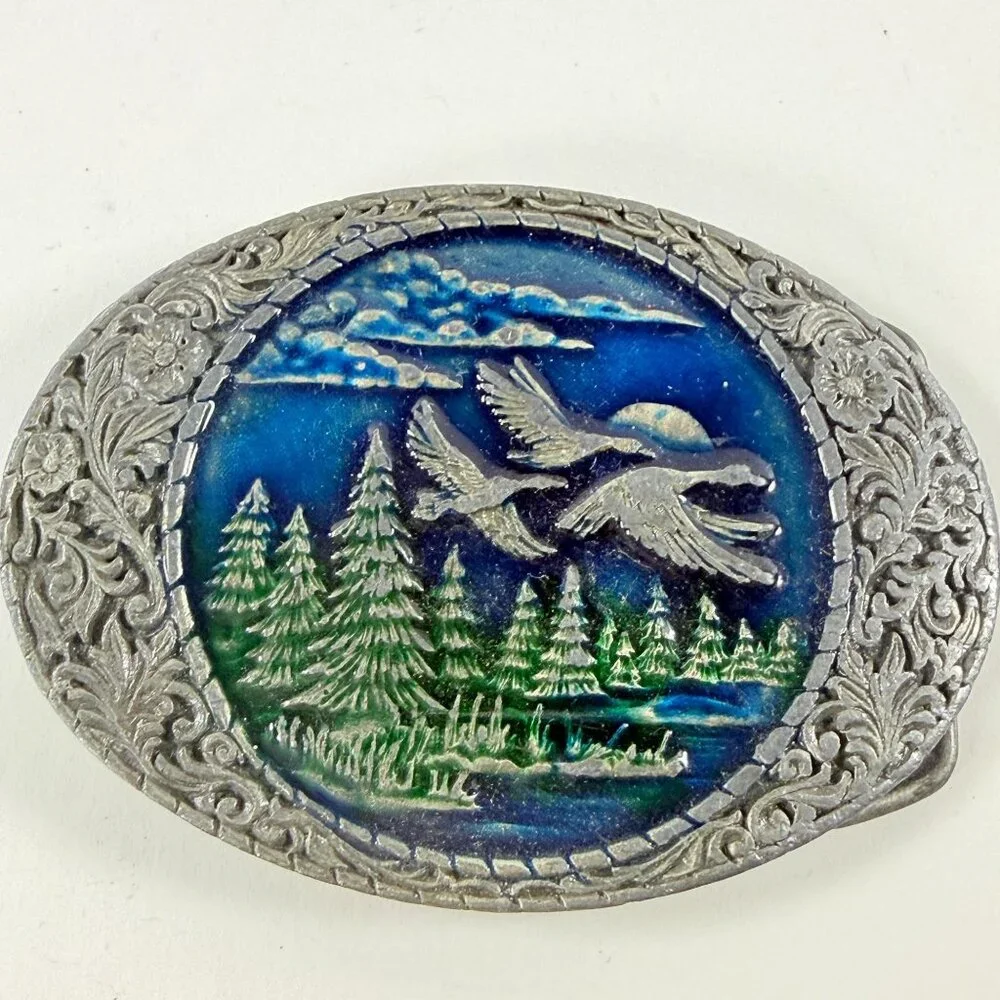 Vintage Wildlife Geese Belt Buckle Indiana Metal Craft 1982 Froz'n Color